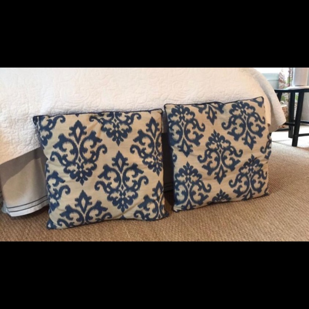 Decorative euro sized pillows